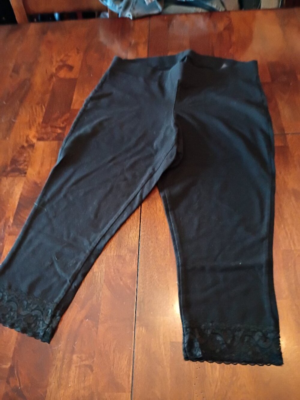 Torrid Capri Leggings